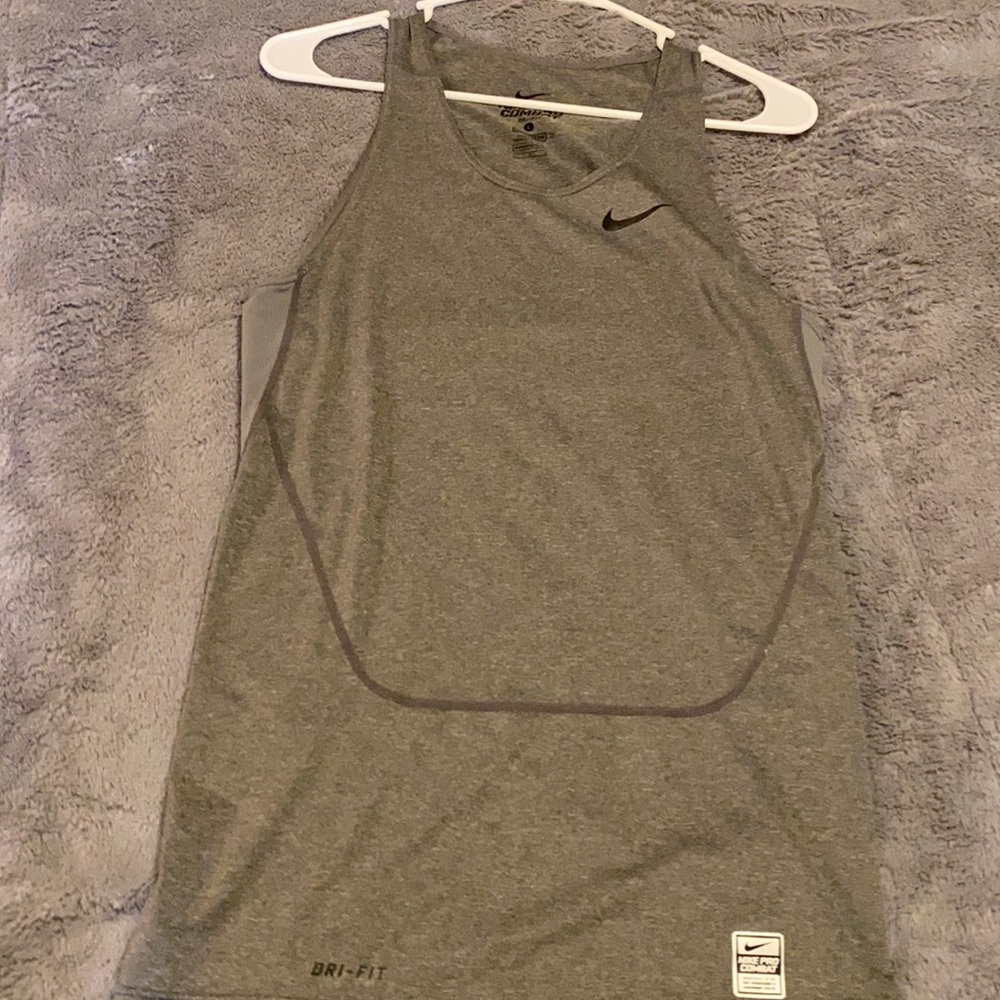 Nike tee